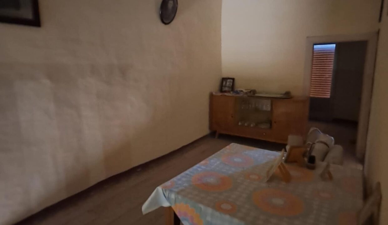 3666ae0b-61de-4762-b385-f1da558e7406