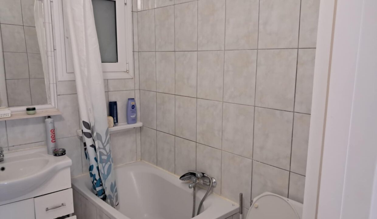 206c8681-364e-4cc1-ad06-9e94e8bda618