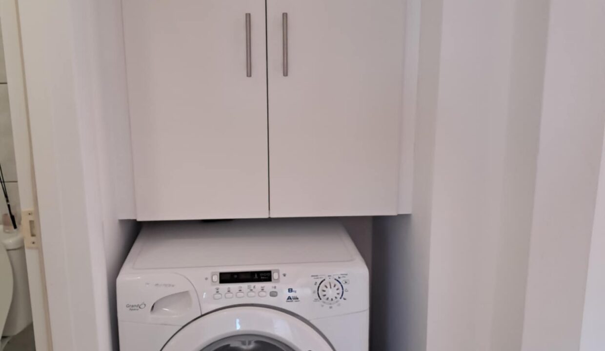 6301d2fd-263a-4e3f-88a8-54bcef1db9f2