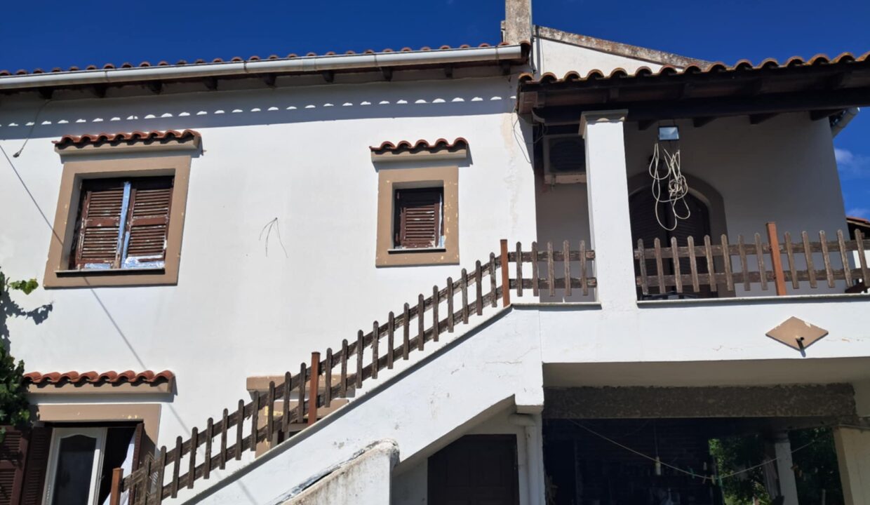 7f0e330f-f48e-4c47-abe2-29d8464fc66c