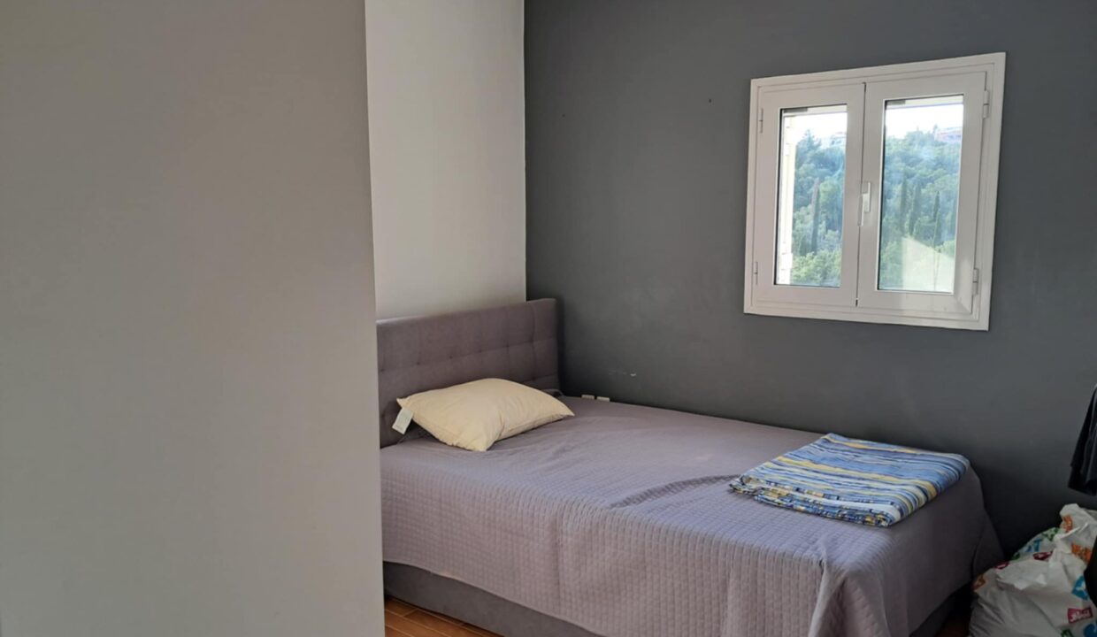 c352a24c-a0d5-4089-82eb-5d4e20247aad