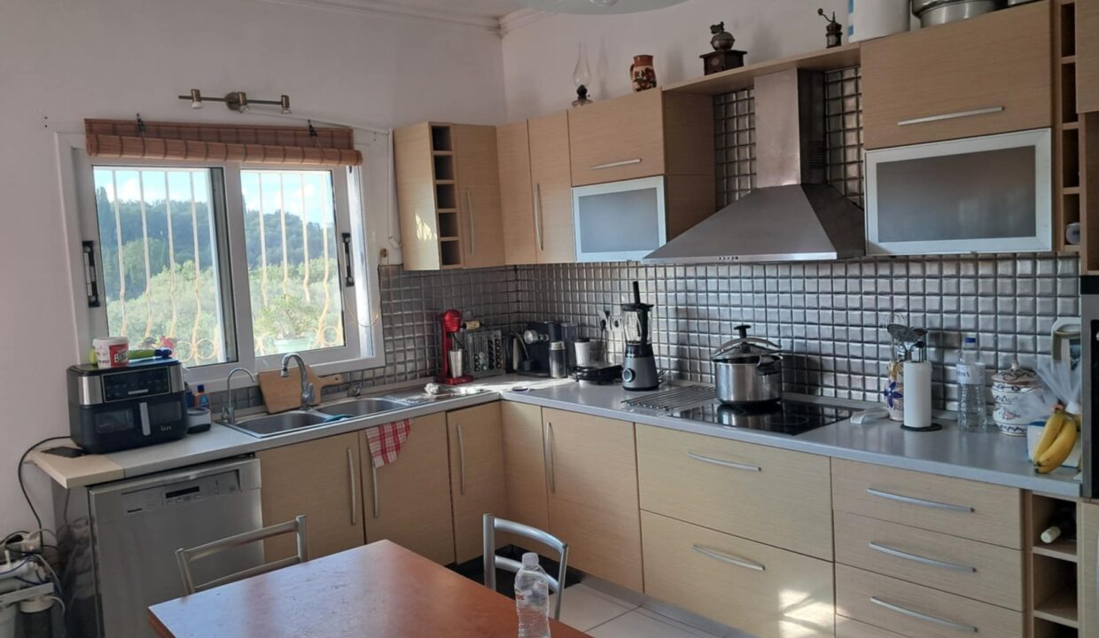 dfaabe52-7239-4b53-8ef7-275037999940