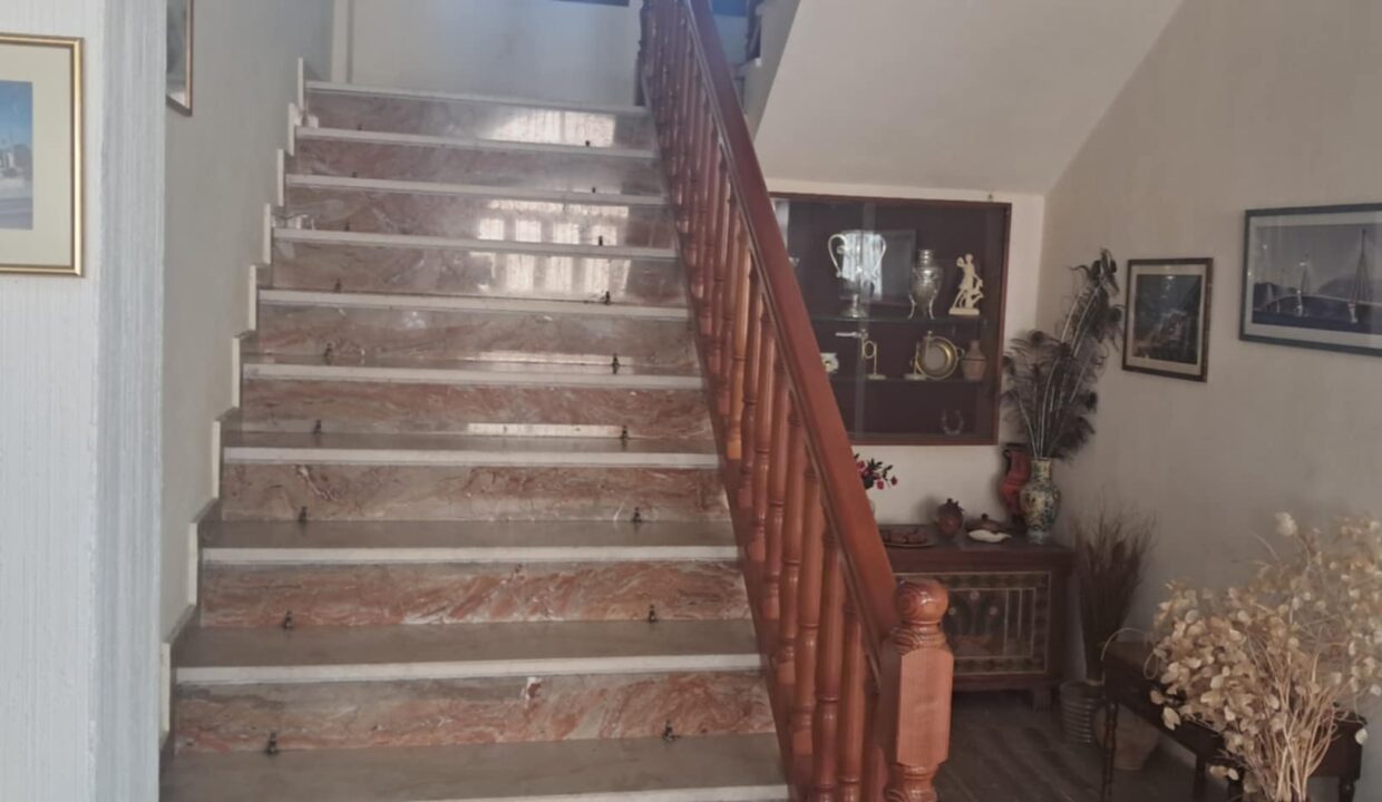 4eaf10ff-1baa-460c-a73d-67c4a26aca98