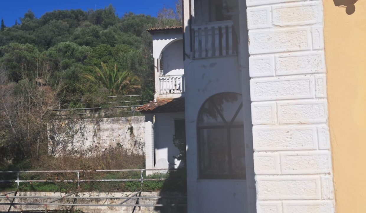 e5ef38c0-d8f3-40c3-89c2-aa247490f6d8