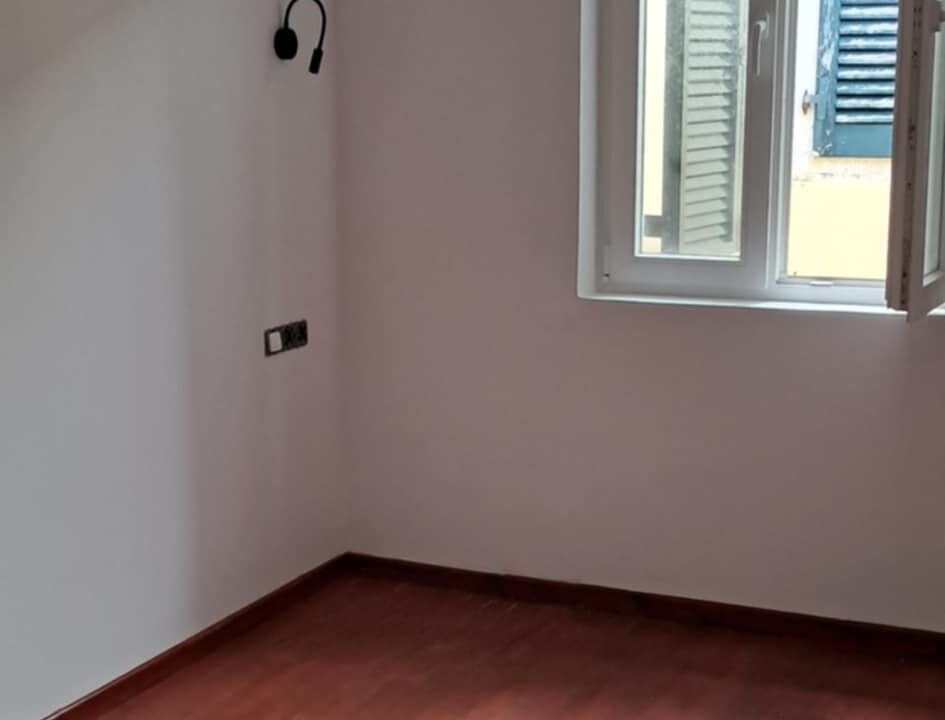 8d568b7a-46e5-43c1-9e28-337a251047c4